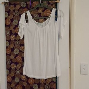 Santiki White Cold Shoulder Short Sleeved Top